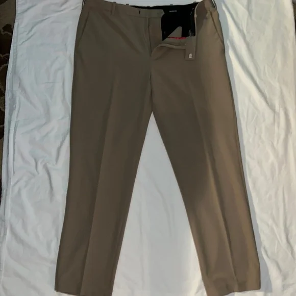 green emerald velvet dress Flex Fit Ultra Wrinkle Free Straight Leg Pant – Van Heusen main image 1